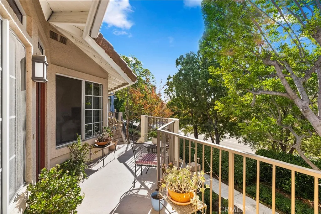 27 Castano, Rancho Santa Margarita, California 92688 home-pic-2