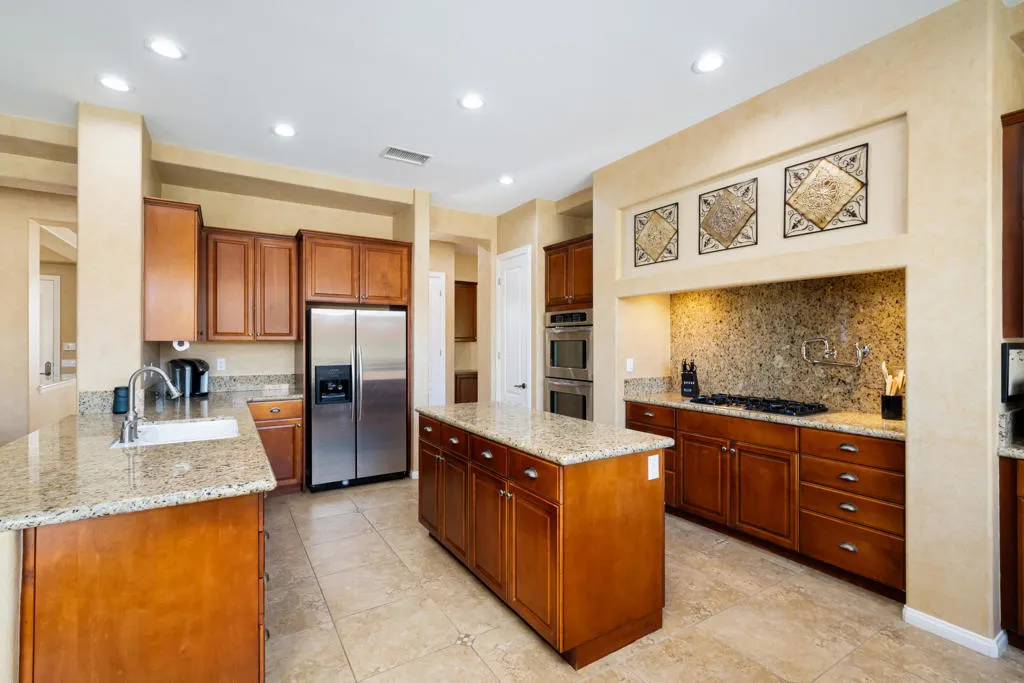 106 Batista Court, Palm Desert, California 92211 home-pic-14