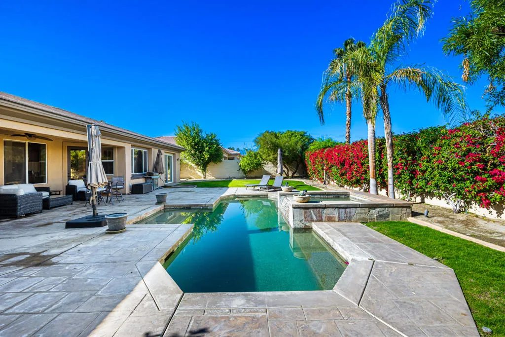 106 Batista Court, Palm Desert, California 92211 home-pic-45