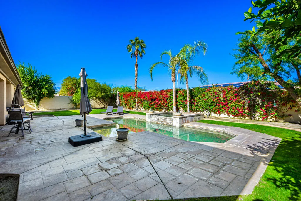 106 Batista Court, Palm Desert, California 92211 home-pic-46