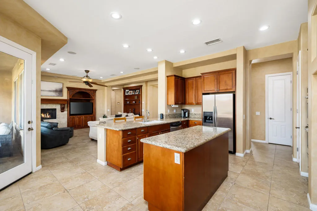 106 Batista Court, Palm Desert, California 92211 home-pic-19