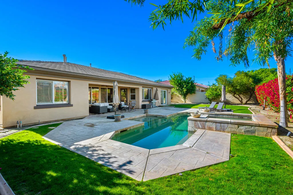 106 Batista Court, Palm Desert, California 92211 home-pic-44