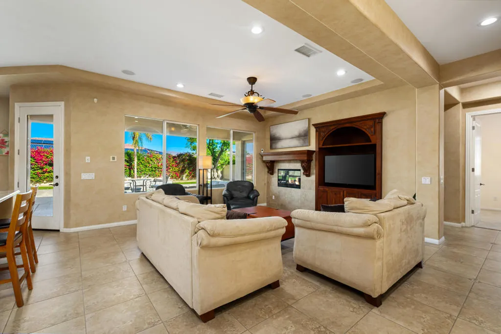 106 Batista Court, Palm Desert, California 92211 home-pic-11