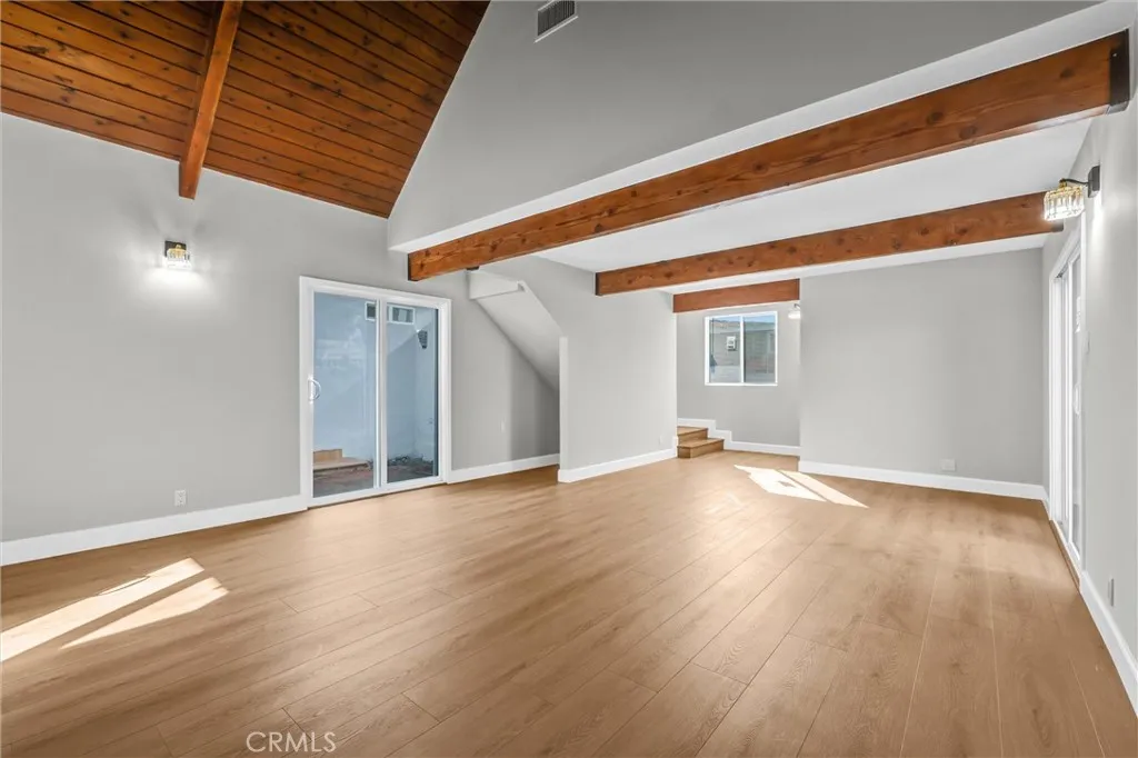 1913 N Castlegate, Compton, California 90221 home-pic-19