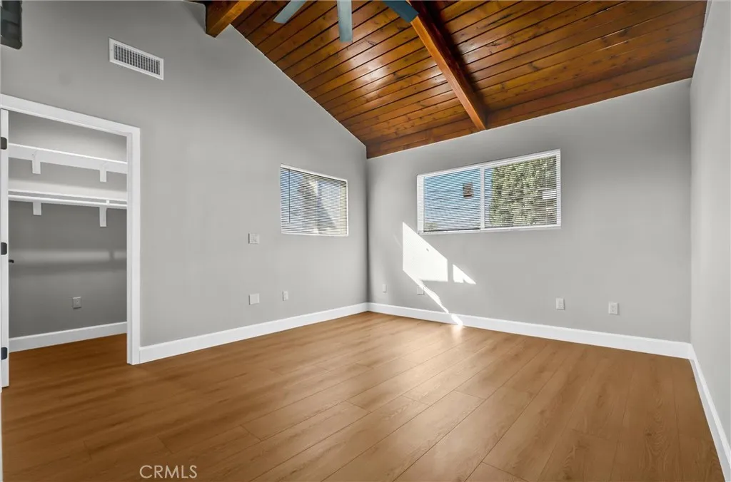 1913 N Castlegate, Compton, California 90221 home-pic-22