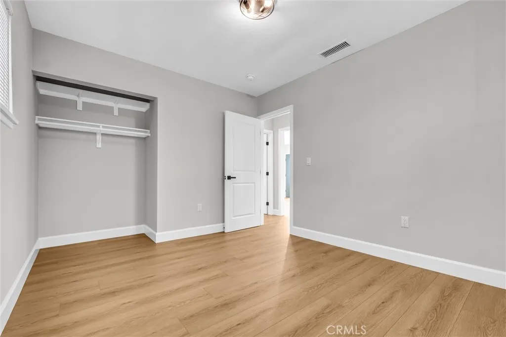 1913 N Castlegate, Compton, California 90221 home-pic-14