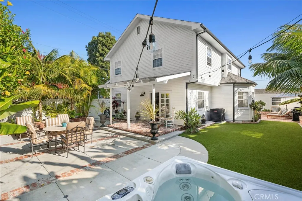 201 E 21st Street, Costa Mesa, California 92627 home-pic-18