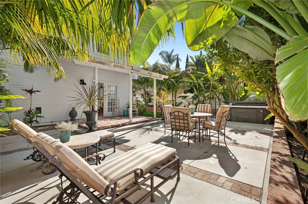 201 E 21st Street, Costa Mesa, California 92627 home-pic-21