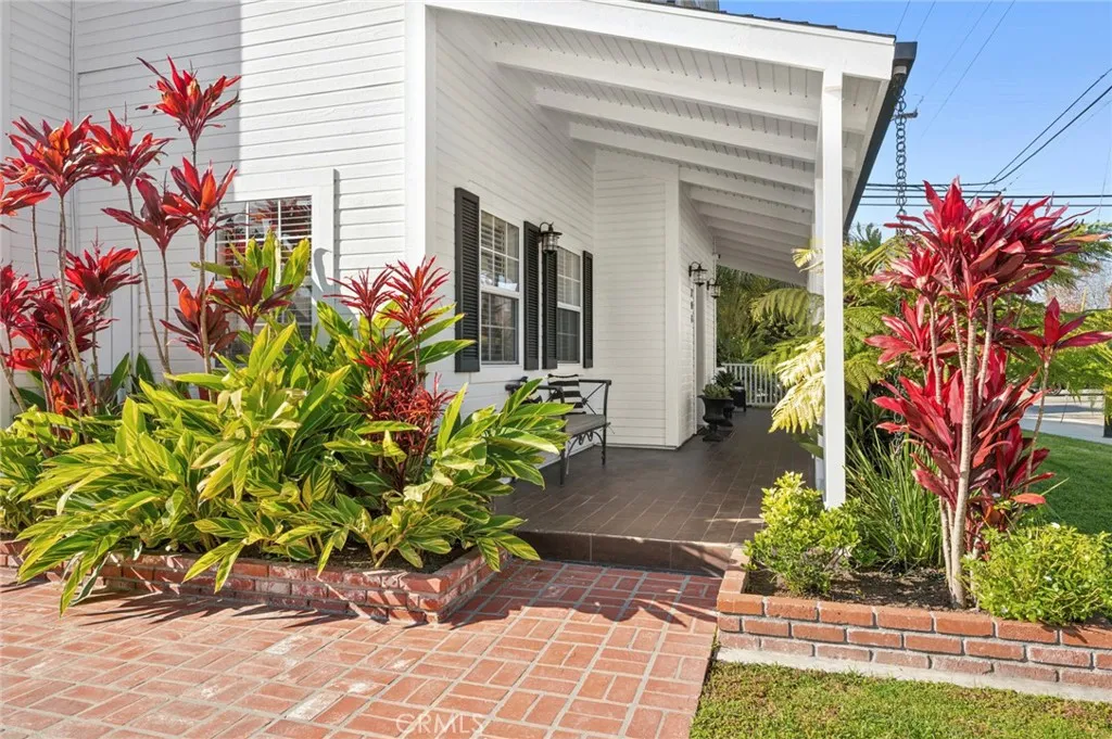 201 E 21st Street, Costa Mesa, California 92627 home-pic-24