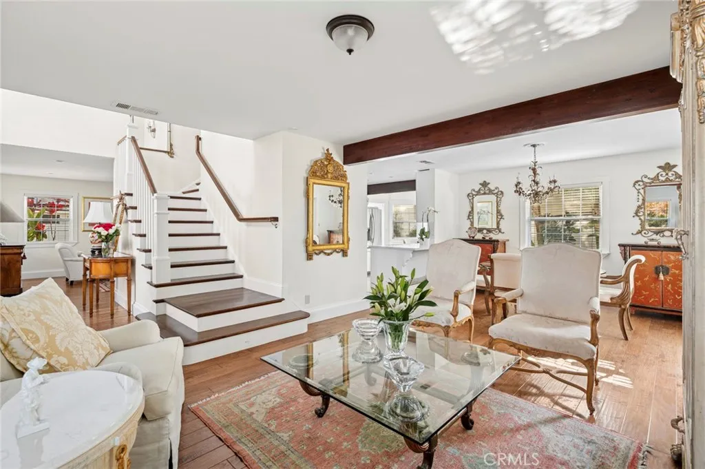 201 E 21st Street, Costa Mesa, California 92627 home-pic-4