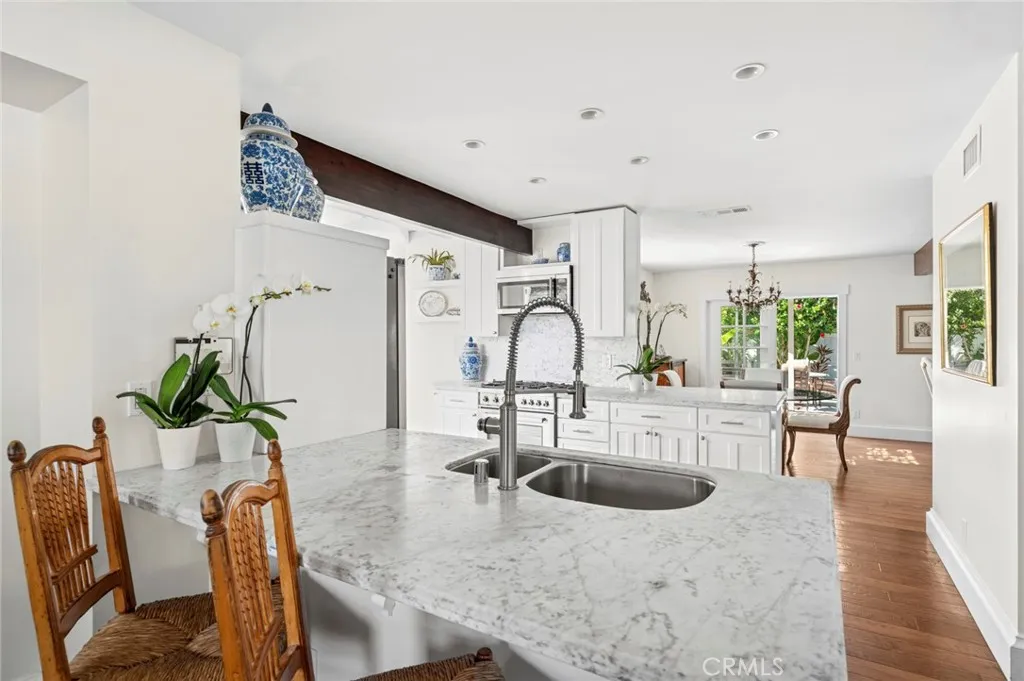 201 E 21st Street, Costa Mesa, California 92627 home-pic-7