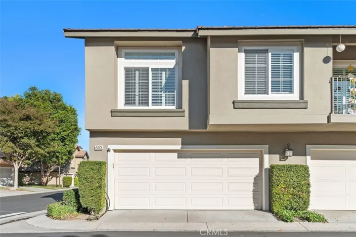 2 car attached garage & end-unit