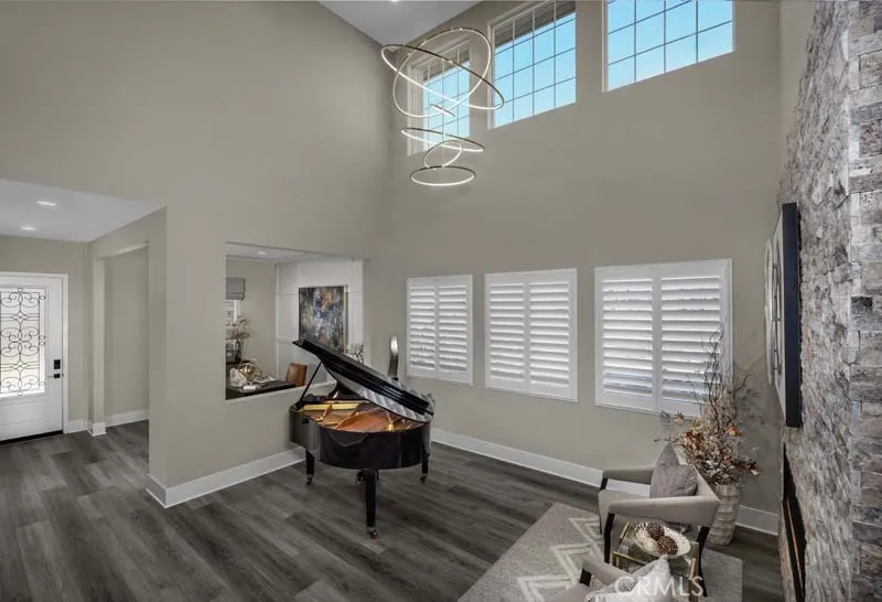 6540 Canyon Oaks Drive, Simi Valley, California 93063 home-pic-1