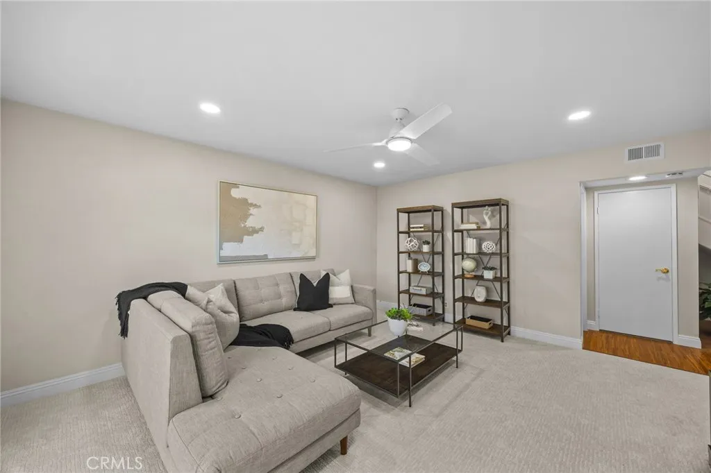 13 Carson, Irvine, California 92620 home-pic-16