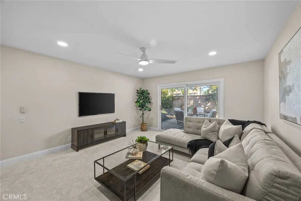 13 Carson, Irvine, California 92620 home-pic-17