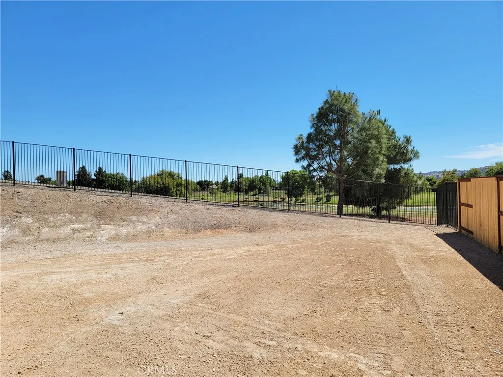 706 Manor Lane, Paso Robles, California 93446 home-pic-6