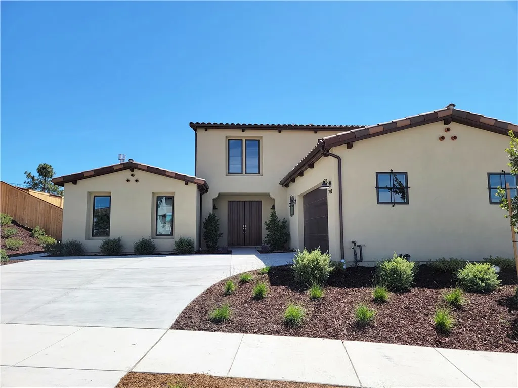 706 Manor Lane, Paso Robles, California 93446 home-pic-3