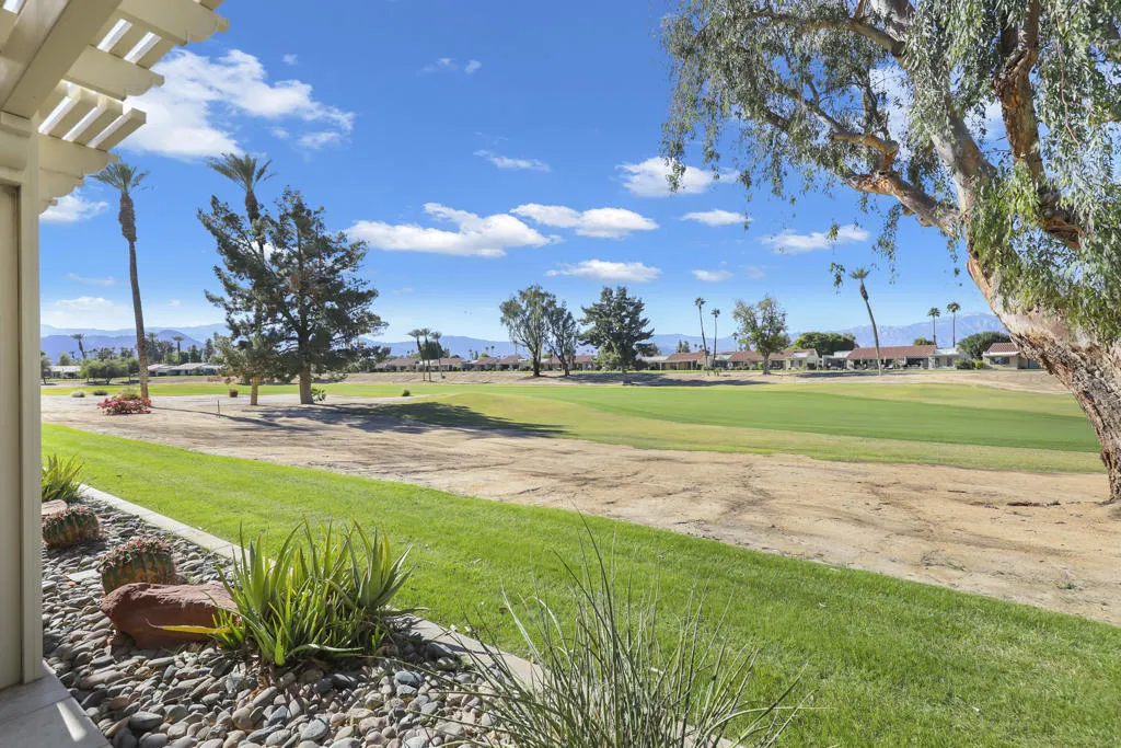 40469 Preston Trail, Palm Desert, California 92211 home-pic-25