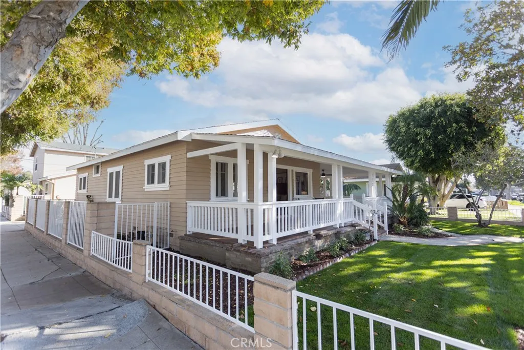152 N Princeton Avenue, Fullerton, California 92831 home-pic-4