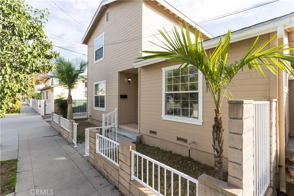 152 N Princeton Avenue, Fullerton, California 92831 home-pic-39