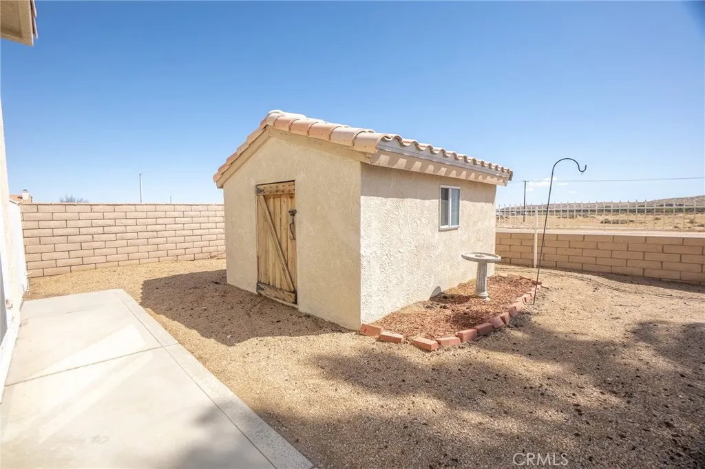 27857 Hummingbird, Helendale, California 92342 home-pic-27