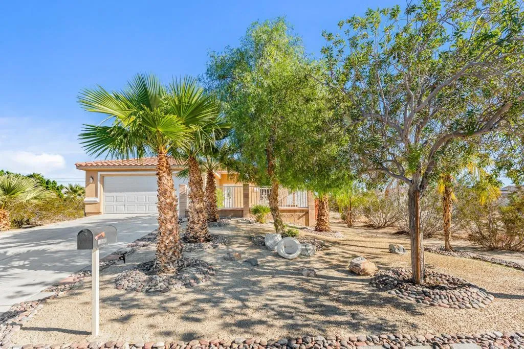 16228 Avenida Merced, Desert Hot Springs, California 92240 home-pic-1
