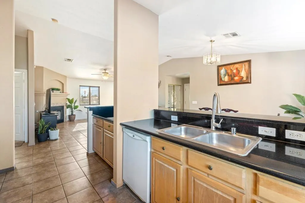 16228 Avenida Merced, Desert Hot Springs, California 92240 home-pic-12