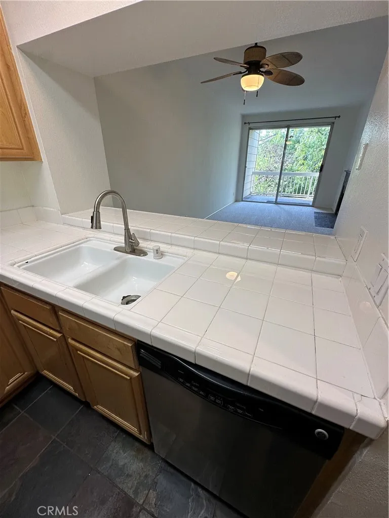 20191 Cape Coral 214, Huntington Beach, California 92646 home-pic-3