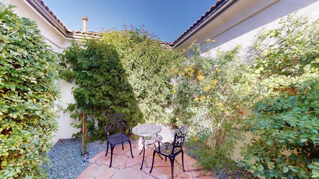 117 Francesca Court, Palm Desert, California 92211 home-pic-36