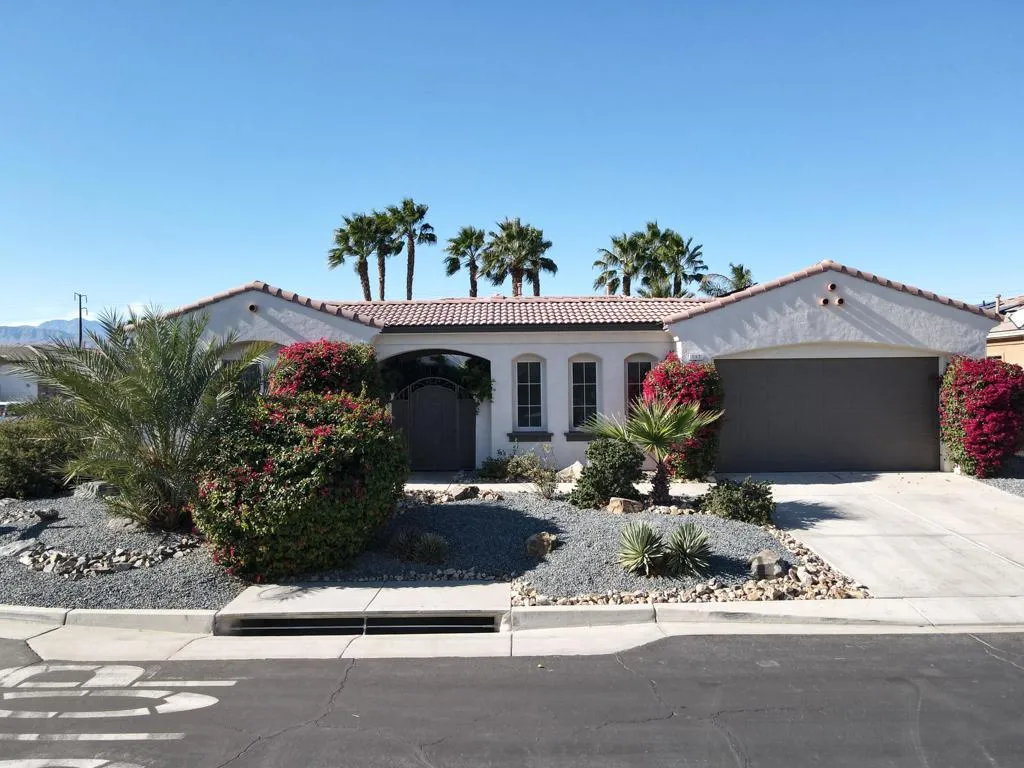 117 Francesca Court, Palm Desert, California 92211 home-pic-41
