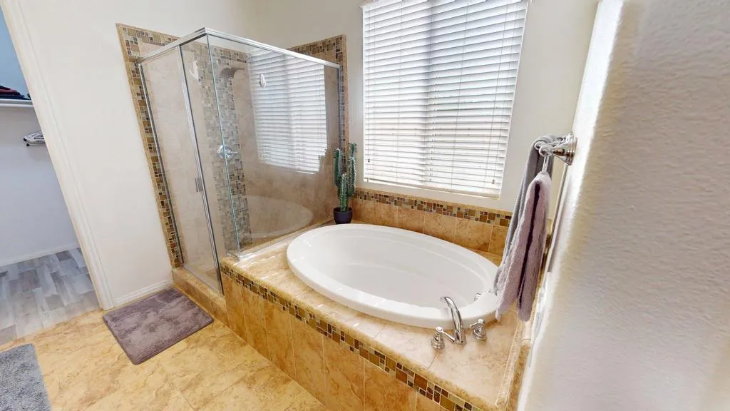 117 Francesca Court, Palm Desert, California 92211 home-pic-30