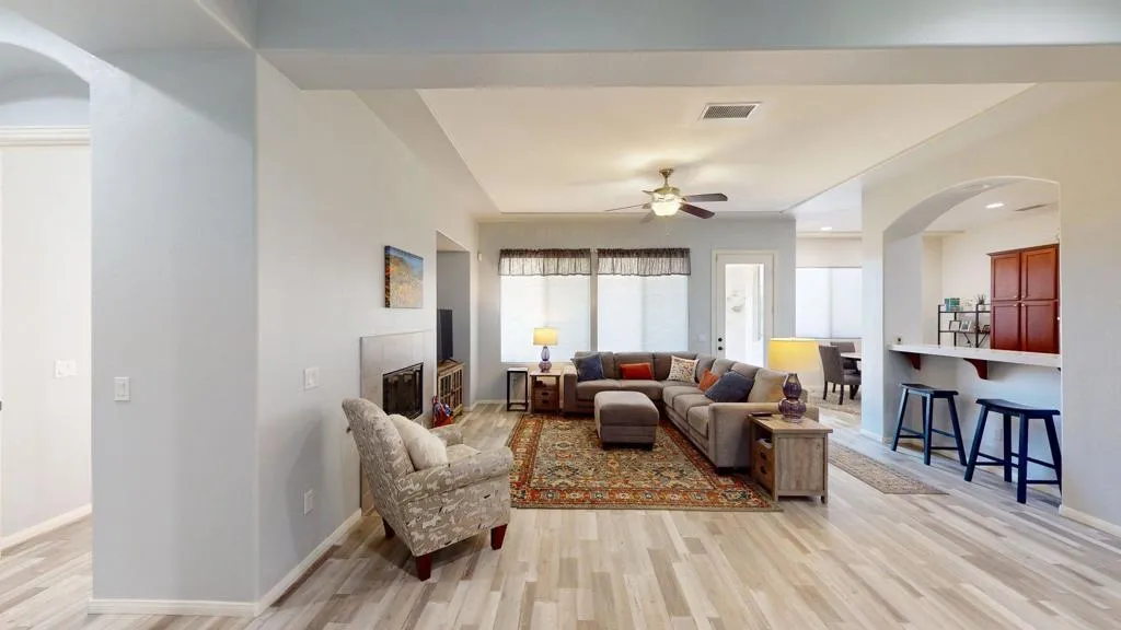 117 Francesca Court, Palm Desert, California 92211 home-pic-2