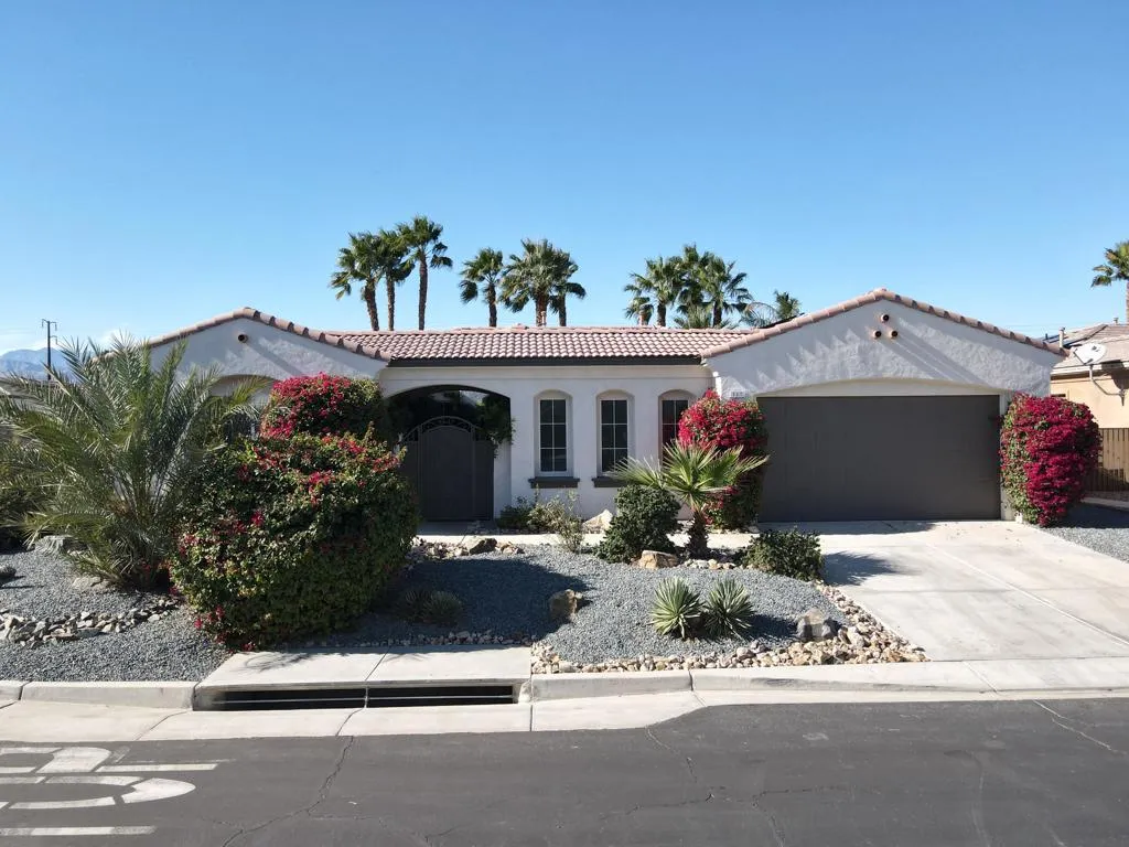 117 Francesca Court, Palm Desert, California 92211 home-pic-40