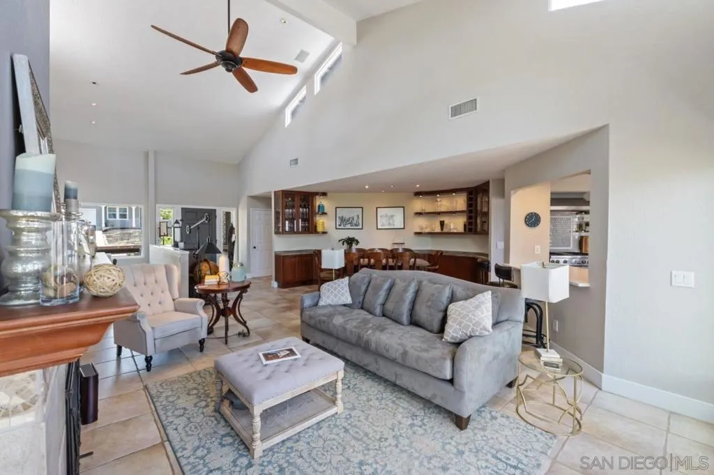 17924 Saint Andrews Dr, Poway, California 92064 home-pic-3