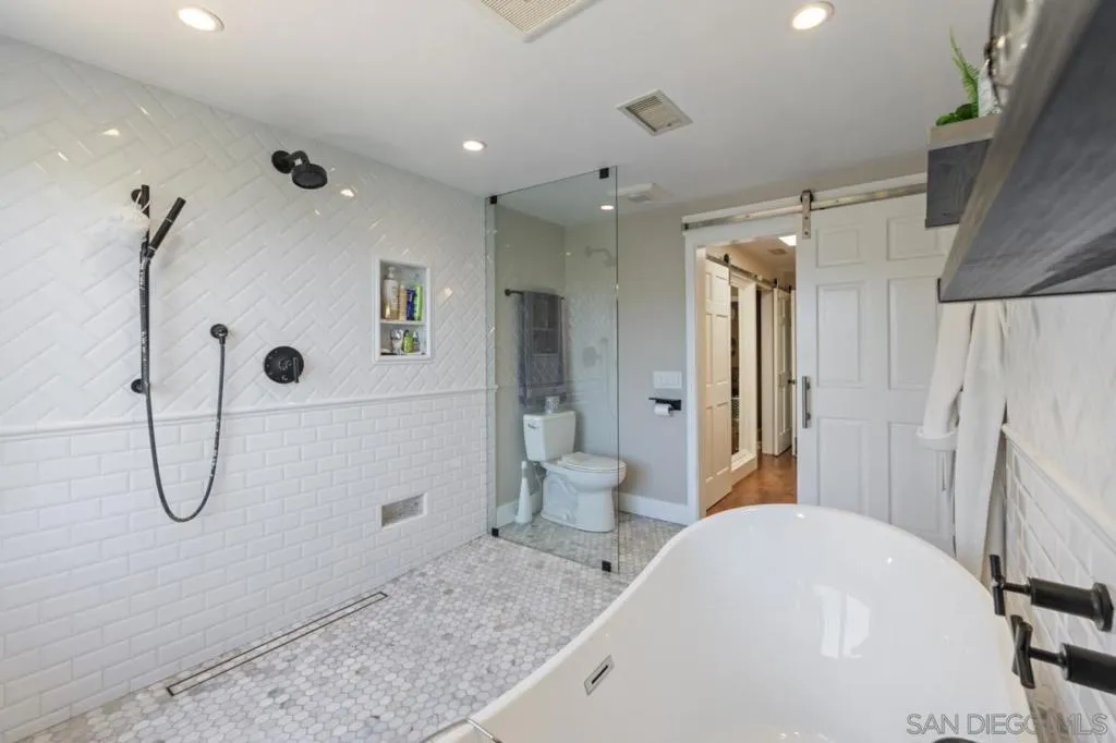 17924 Saint Andrews Dr, Poway, California 92064 home-pic-24