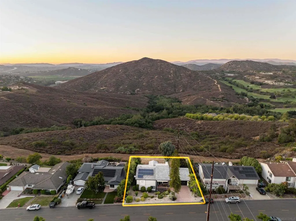 17924 Saint Andrews Dr, Poway, California 92064 home-pic-54