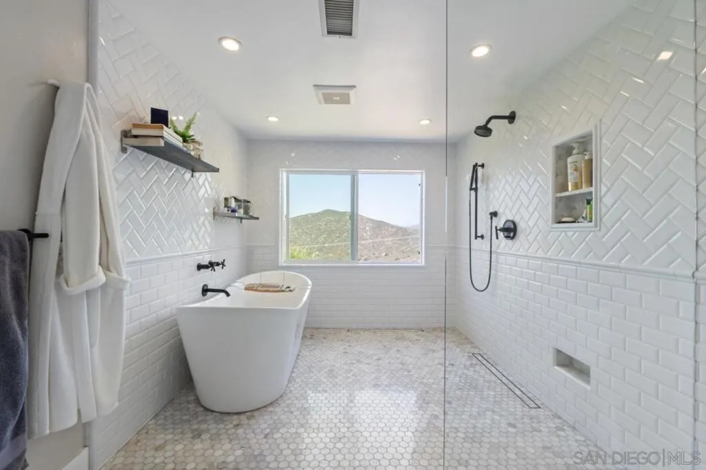 17924 Saint Andrews Dr, Poway, California 92064 home-pic-21
