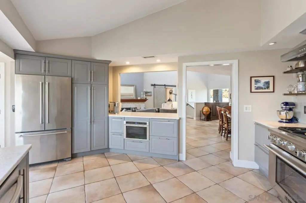 17924 Saint Andrews Dr, Poway, California 92064 home-pic-9