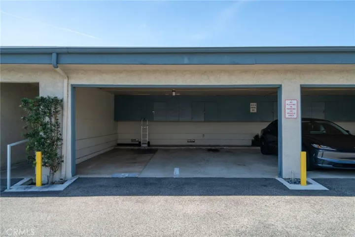 365 W Wilson Street, Costa Mesa, California 92627