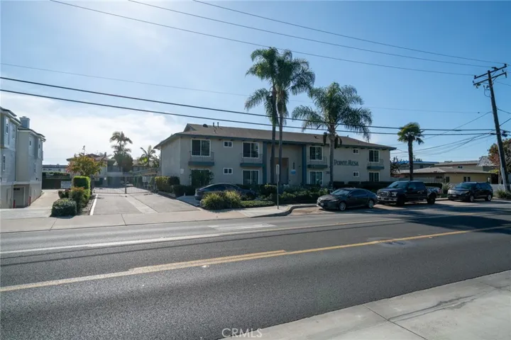 365 W Wilson Street, Costa Mesa, California 92627