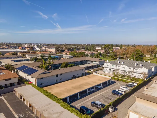 365 W Wilson Street, Costa Mesa, California 92627