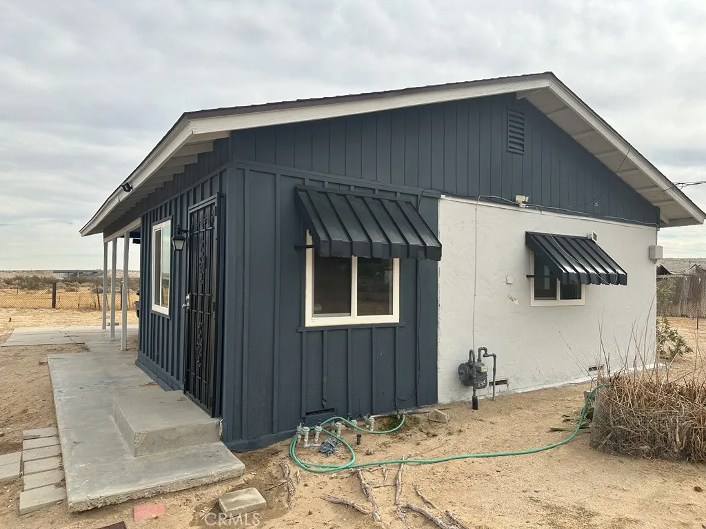 34929 Cedar Road, Barstow, California 92311 home-pic-1
