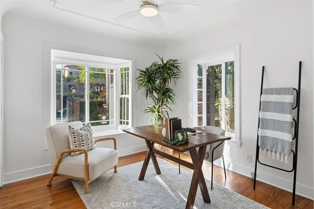 266 Park Avenue, Long Beach, California 90803 home-pic-14