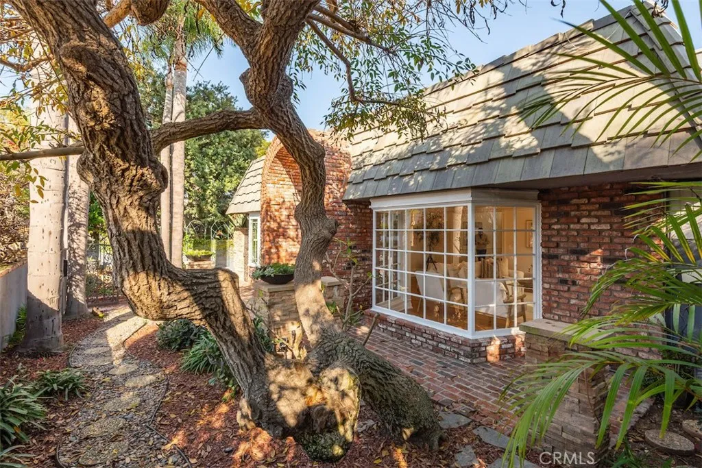 266 Park Avenue, Long Beach, California 90803 home-pic-34