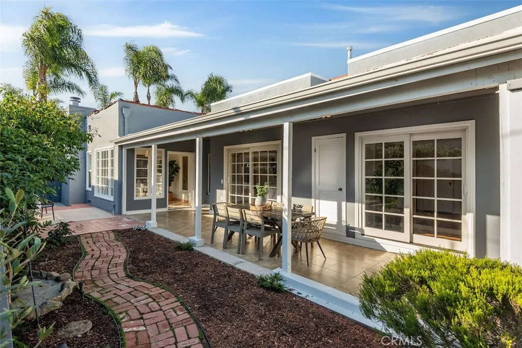 266 Park Avenue, Long Beach, California 90803 home-pic-28