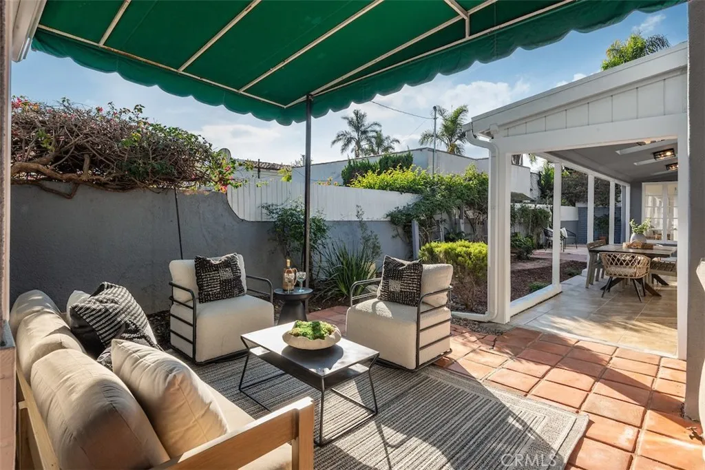 266 Park Avenue, Long Beach, California 90803 home-pic-30