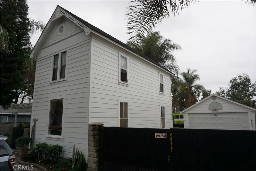 8110 3rd, Downey, California 90241 home-pic-6