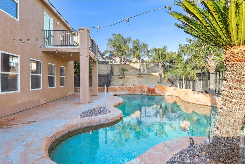29724 Castlebury, Castaic, California 91384 home-pic-49