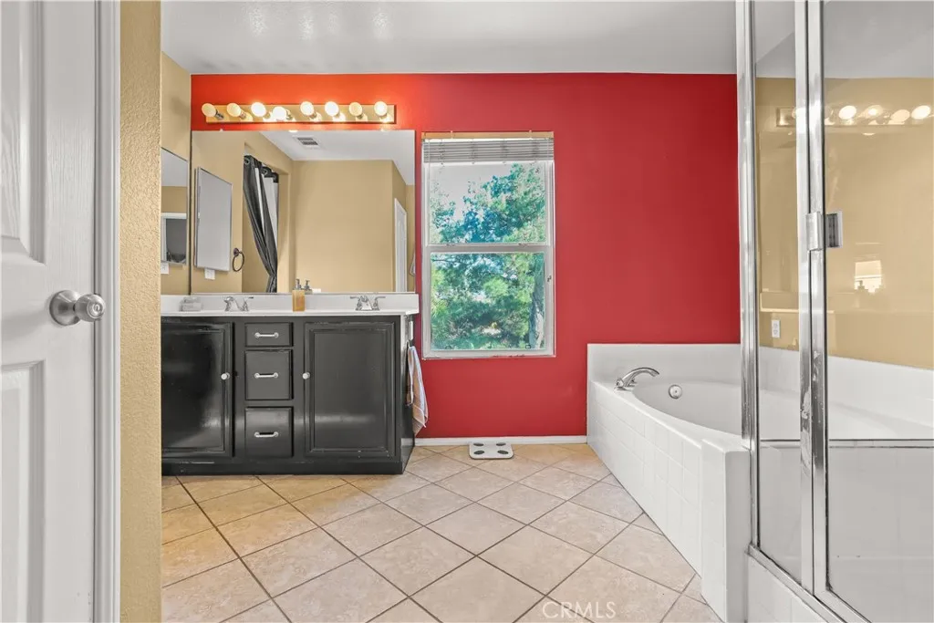 29724 Castlebury, Castaic, California 91384 home-pic-27