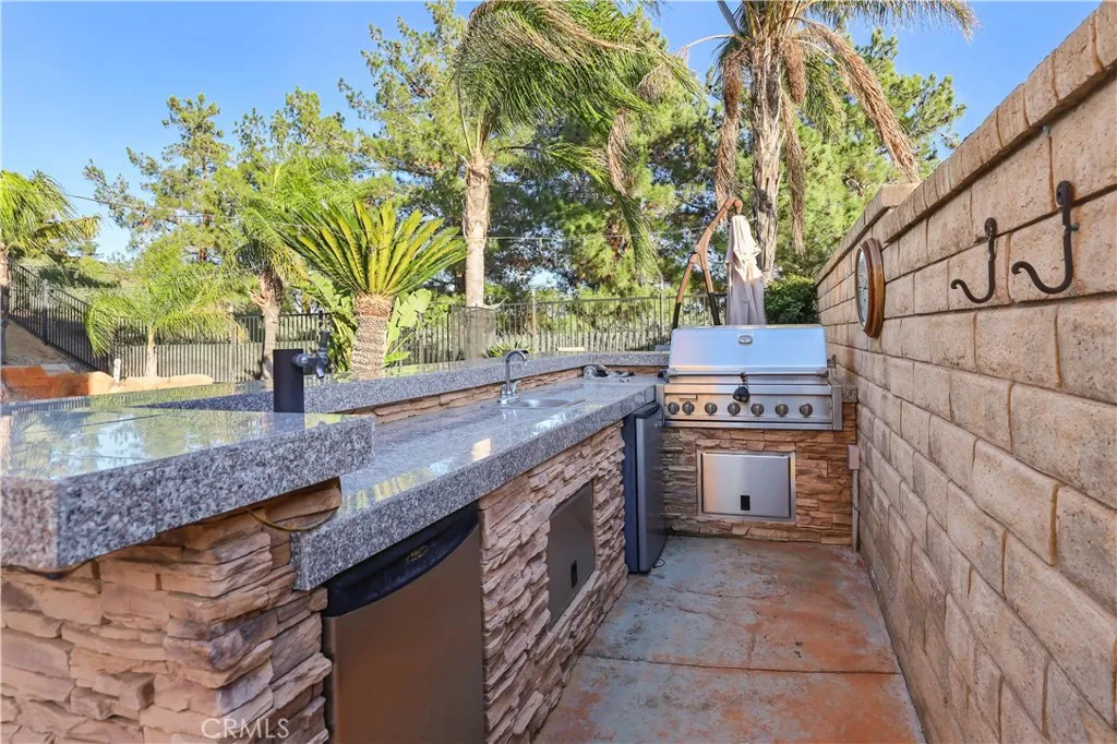 29724 Castlebury, Castaic, California 91384 home-pic-55